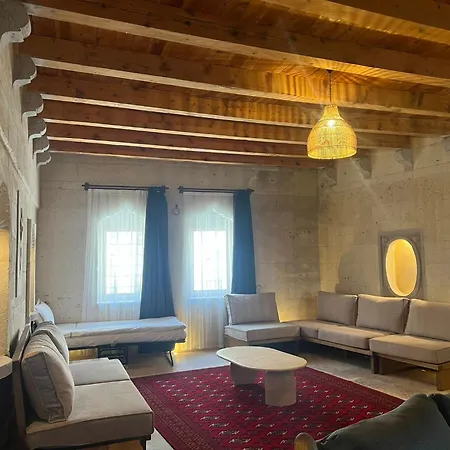 Maiya Hotel *